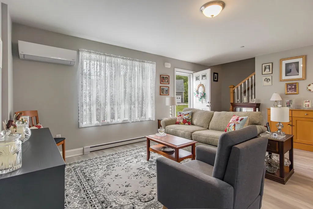 14 Boulder Lane Sanford ME 04073