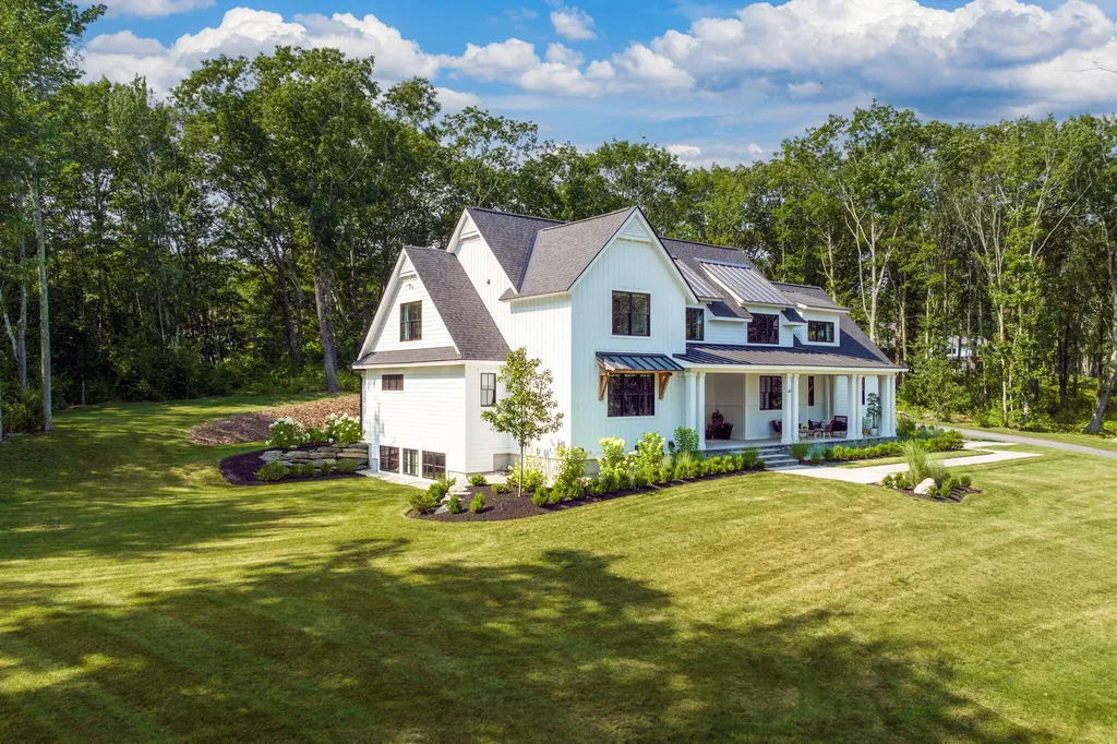 47 Scottow Hill Road Scarborough ME 04074
