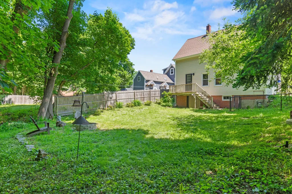 9 Cottage Place Westbrook ME 04092