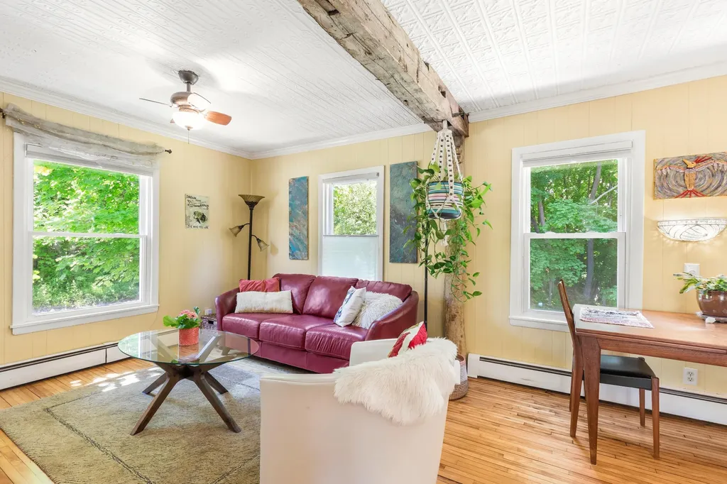 9 Cottage Place Westbrook ME 04092