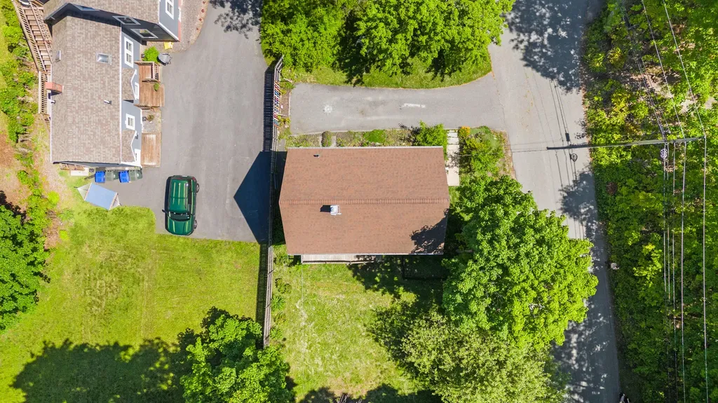 9 Cottage Place Westbrook ME 04092