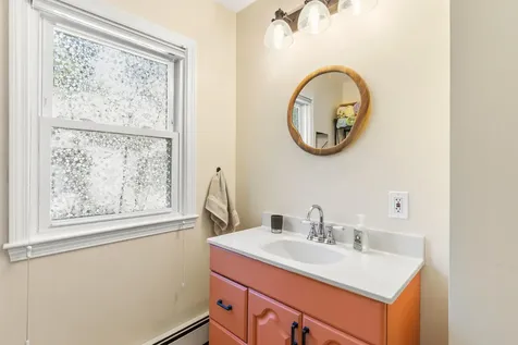 9 Cottage Place Westbrook ME 04092