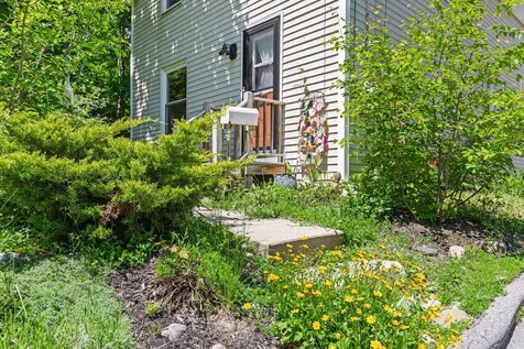 9 Cottage Place Westbrook ME 04092