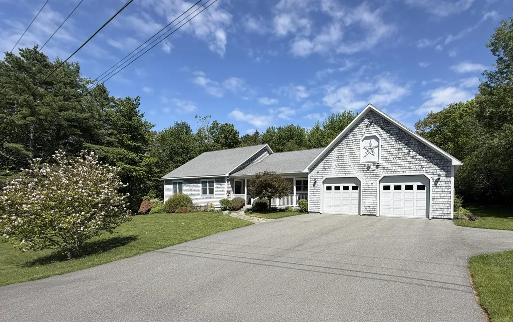11 Mt View Drive Veazie ME 04401