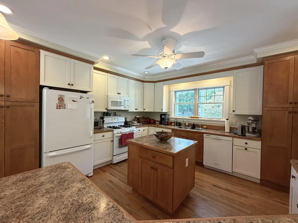 11 Mt View Drive Veazie ME 04401
