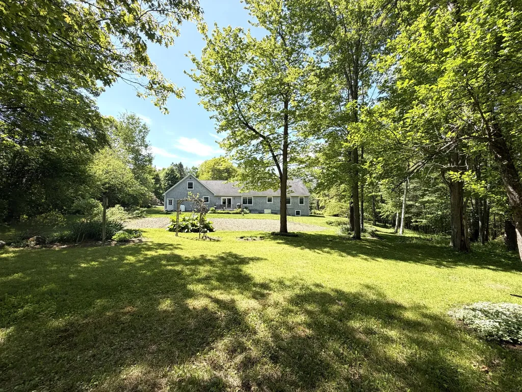 11 Mt View Drive Veazie ME 04401