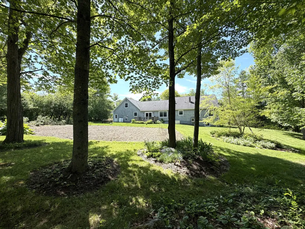 11 Mt View Drive Veazie ME 04401