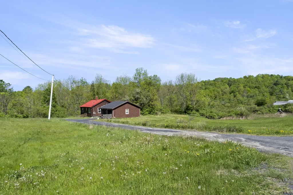 111 Middle Road Fairfield ME 04937