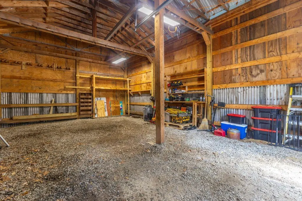 111 Goodrich Road Hebron ME 04238