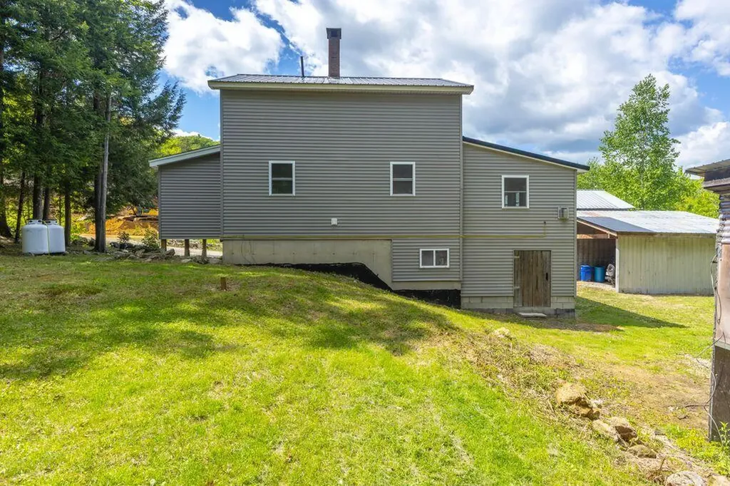 111 Goodrich Road Hebron ME 04238