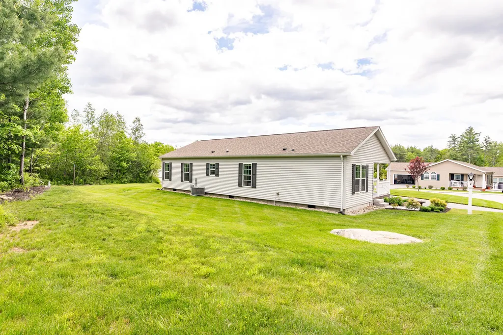 2 Vinalhaven Drive Berwick ME 03901