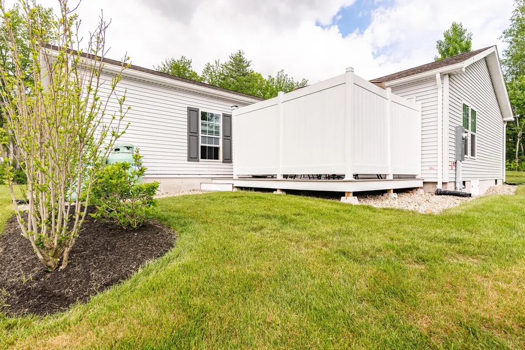 2 Vinalhaven Drive Berwick ME 03901