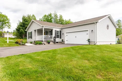 2 Vinalhaven Drive Berwick ME 03901