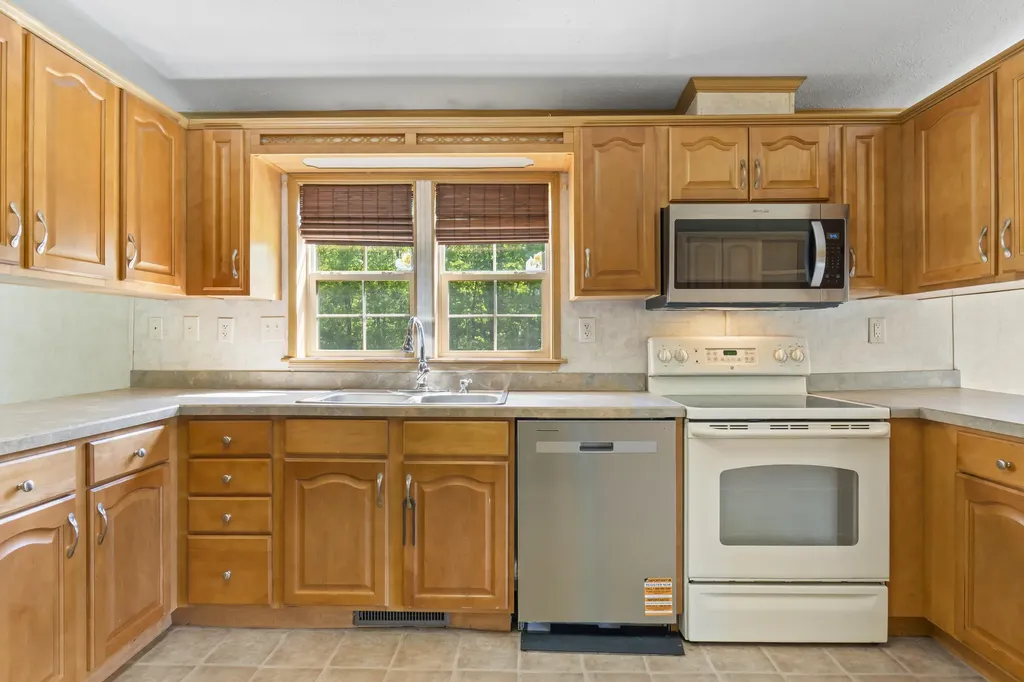 252 Blackberry Hill Road Berwick ME 03901