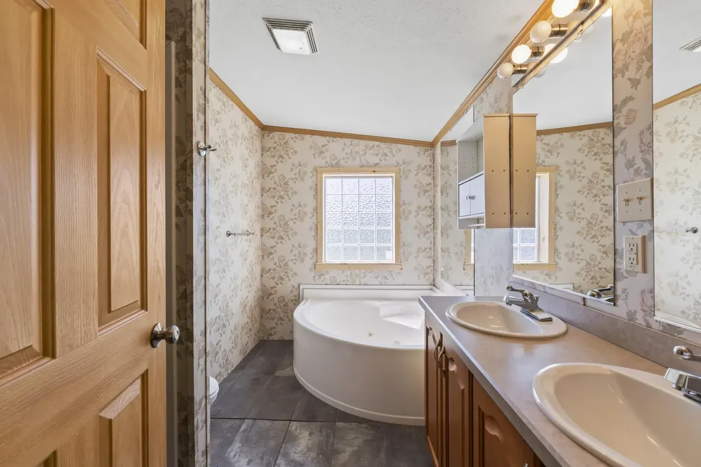 252 Blackberry Hill Road Berwick ME 03901
