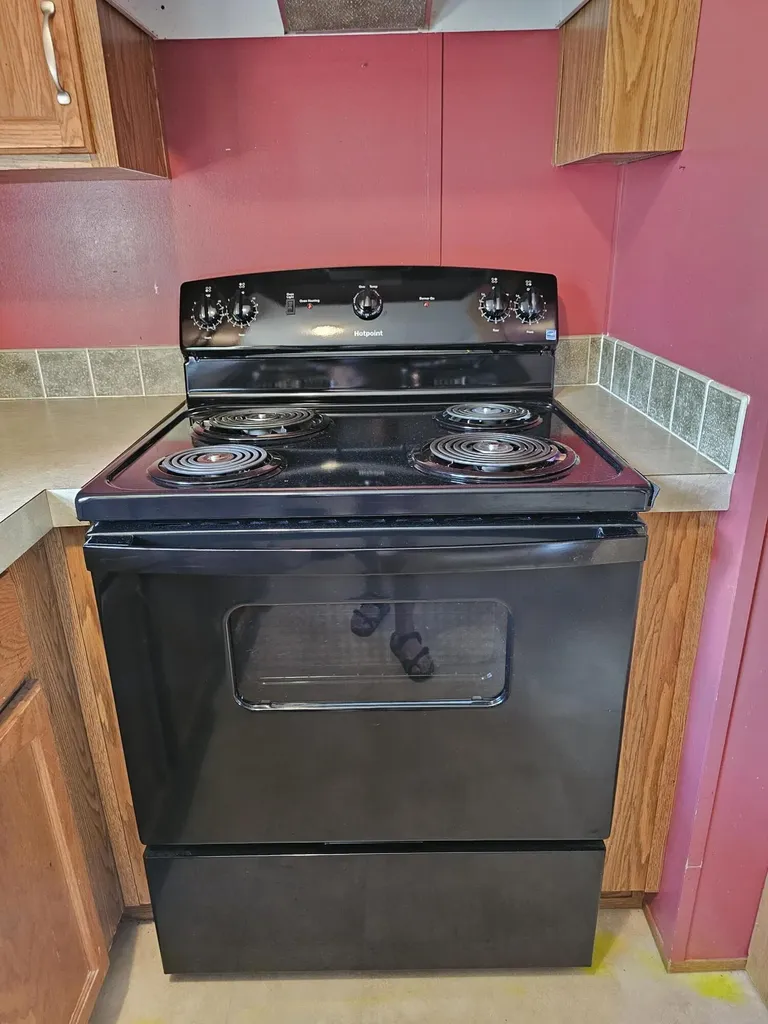 16 Leo Street Sanford ME 04073