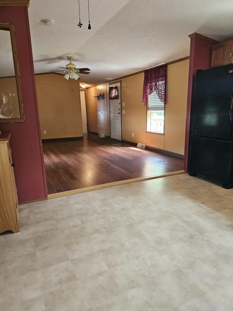 16 Leo Street Sanford ME 04073