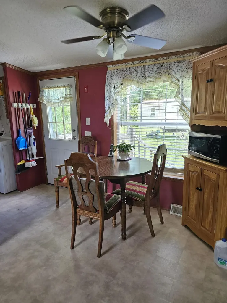 16 Leo Street Sanford ME 04073
