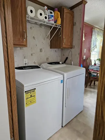 16 Leo Street Sanford ME 04073