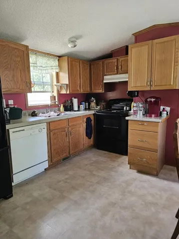16 Leo Street Sanford ME 04073