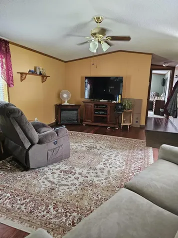 16 Leo Street Sanford ME 04073
