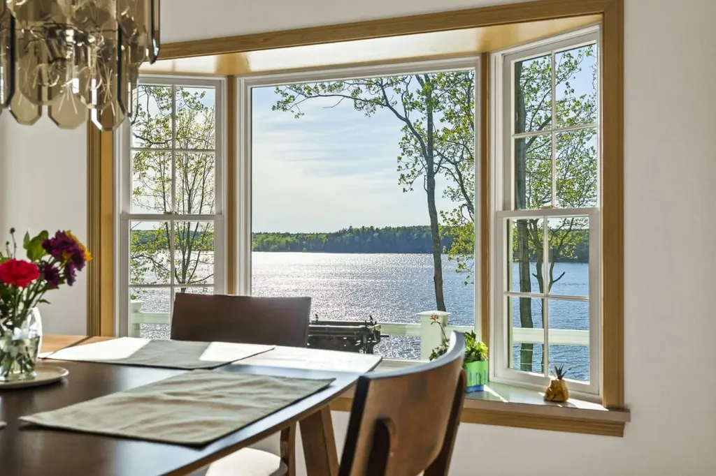 564 West Side Road Boothbay ME 04537