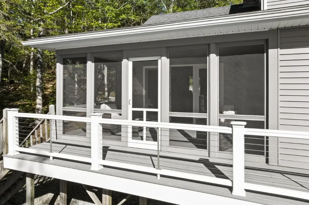 564 West Side Road Boothbay ME 04537