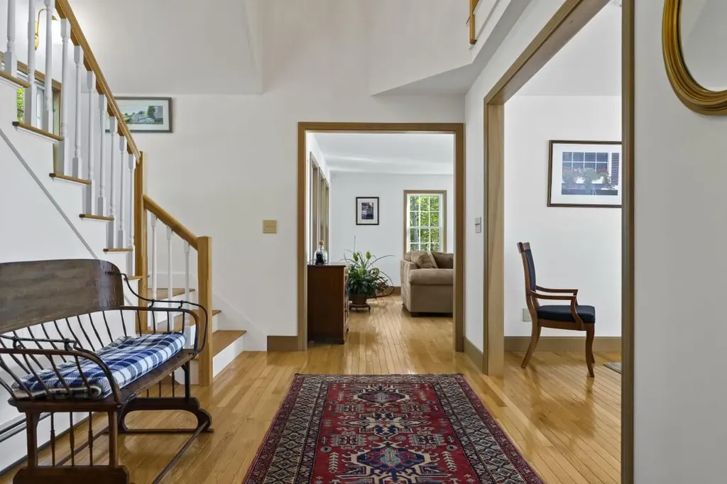 564 West Side Road Boothbay ME 04537
