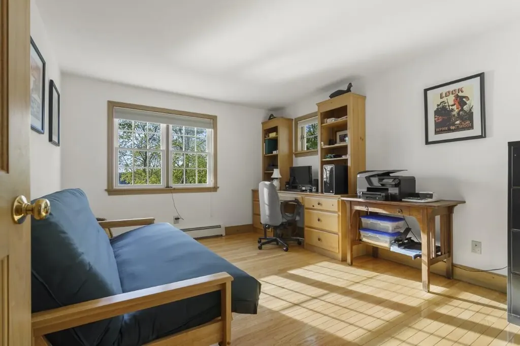 564 West Side Road Boothbay ME 04537