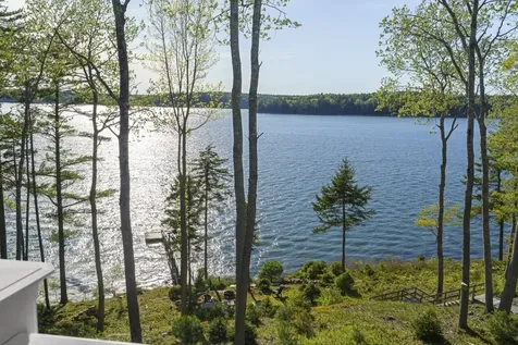 564 West Side Road Boothbay ME 04537