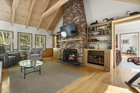 564 West Side Road Boothbay ME 04537