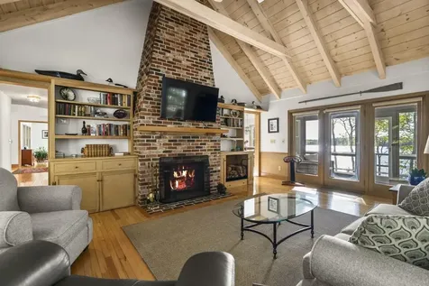 564 West Side Road Boothbay ME 04537