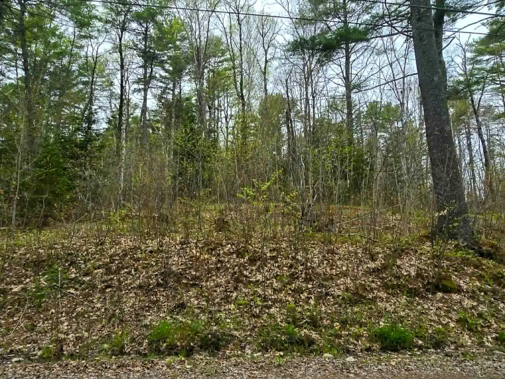 MR3L10- 22 South Shore Drive Warren ME 04864