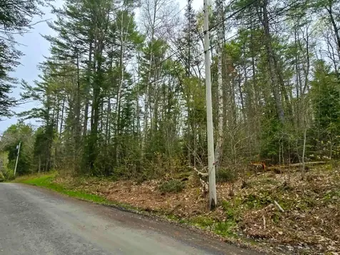 MR3L10- 22 South Shore Drive Warren ME 04864