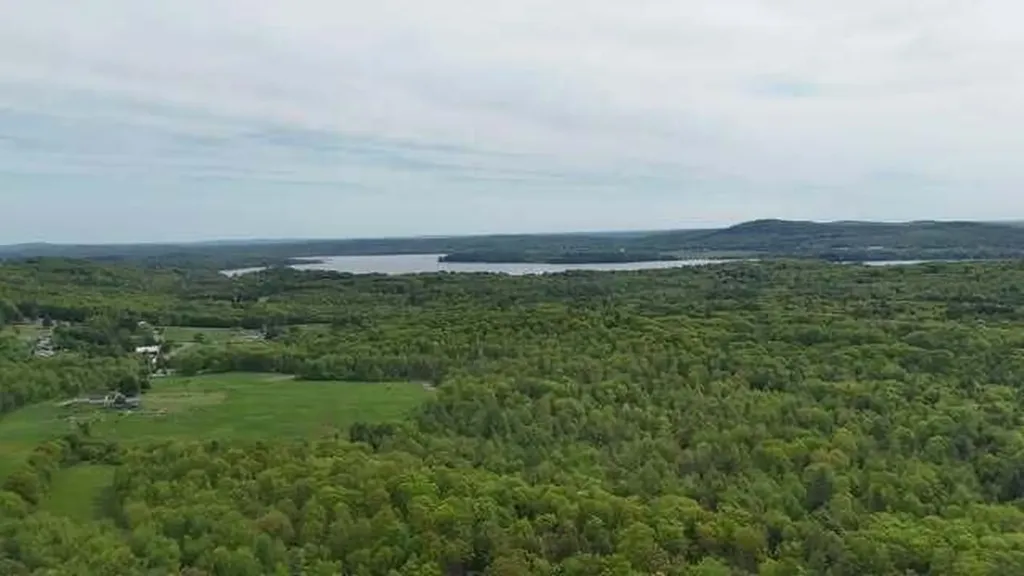 60 Waters Edge Drive Lewiston ME 04240
