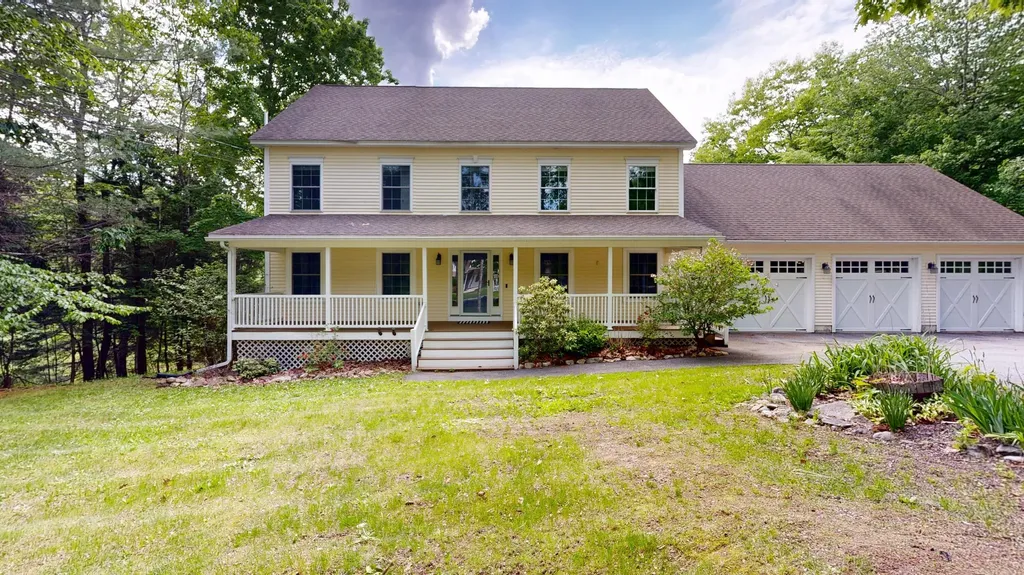 60 Waters Edge Drive Lewiston ME 04240