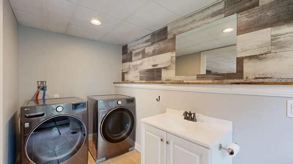 60 Waters Edge Drive Lewiston ME 04240