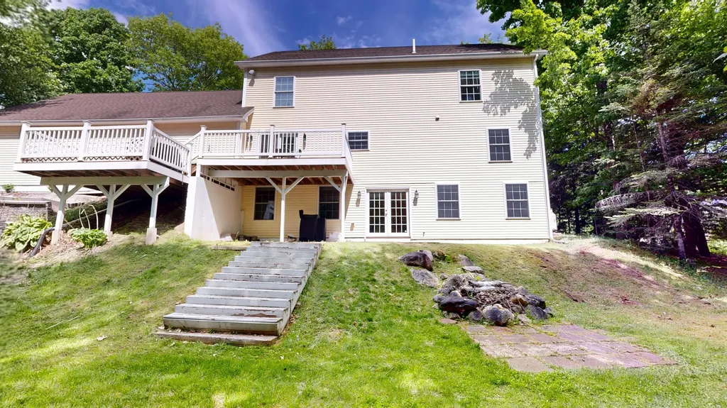 60 Waters Edge Drive Lewiston ME 04240