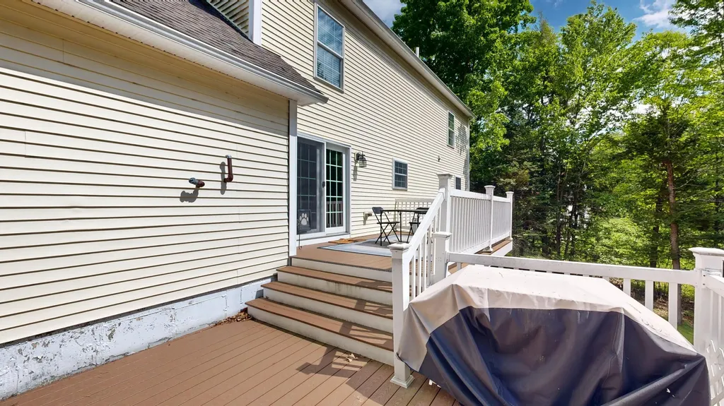 60 Waters Edge Drive Lewiston ME 04240