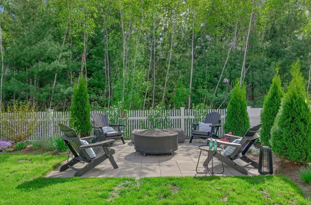 41 Pacer Way Scarborough ME 04074
