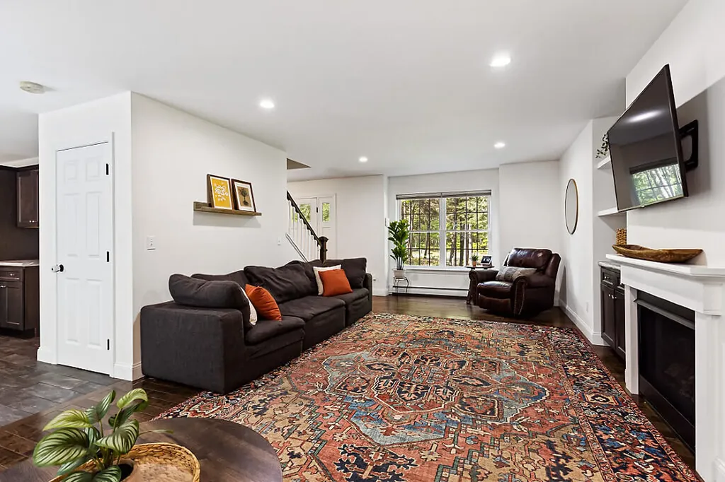 56 Royale Drive Sidney ME 04330