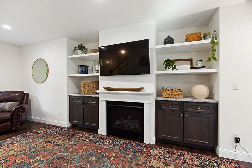 56 Royale Drive Sidney ME 04330