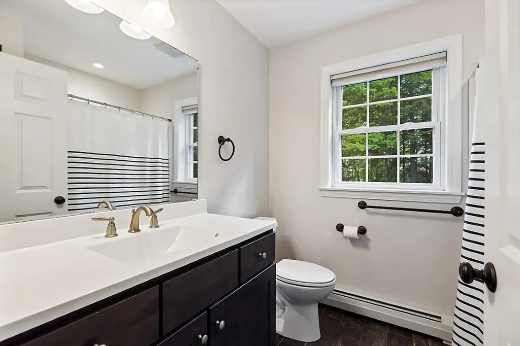 56 Royale Drive Sidney ME 04330