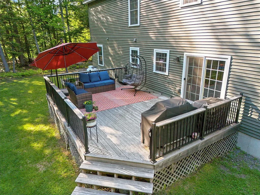 56 Royale Drive Sidney ME 04330