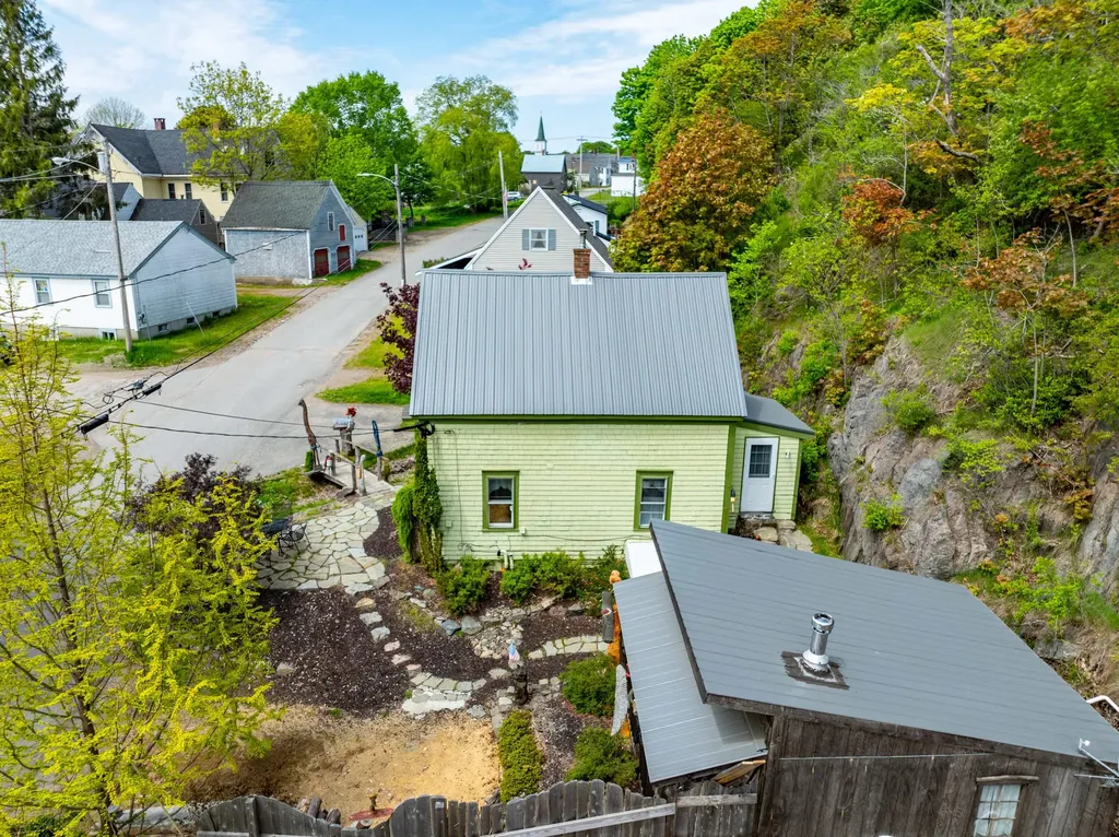19 Sullivan Street Eastport ME 04631