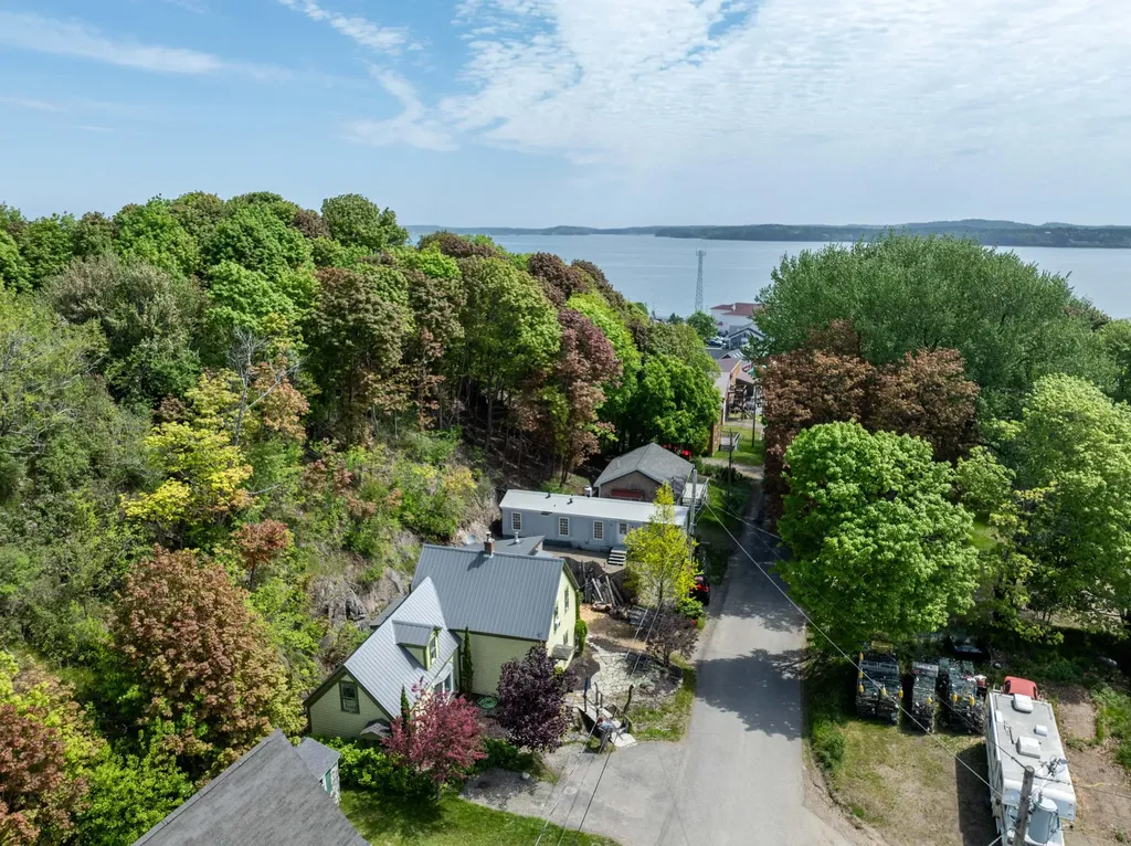 19 Sullivan Street Eastport ME 04631