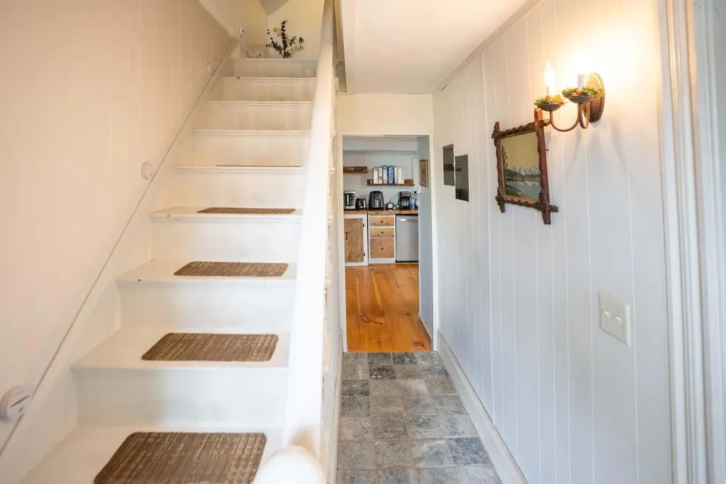 19 Sullivan Street Eastport ME 04631