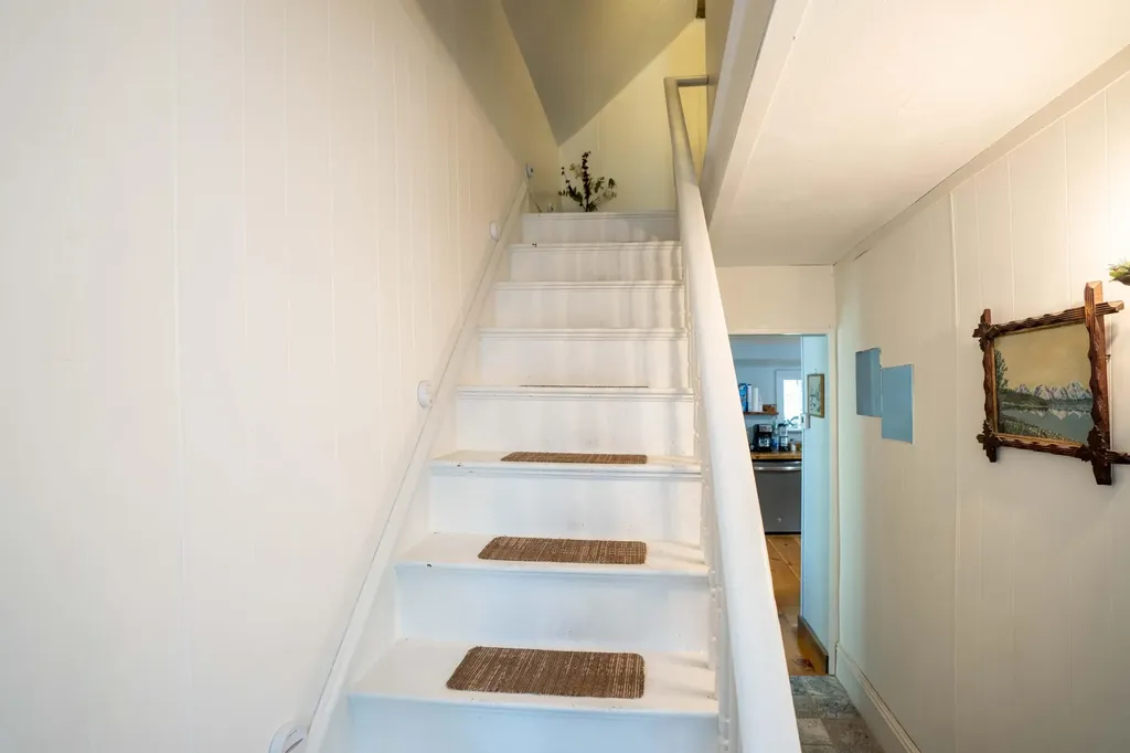 19 Sullivan Street Eastport ME 04631