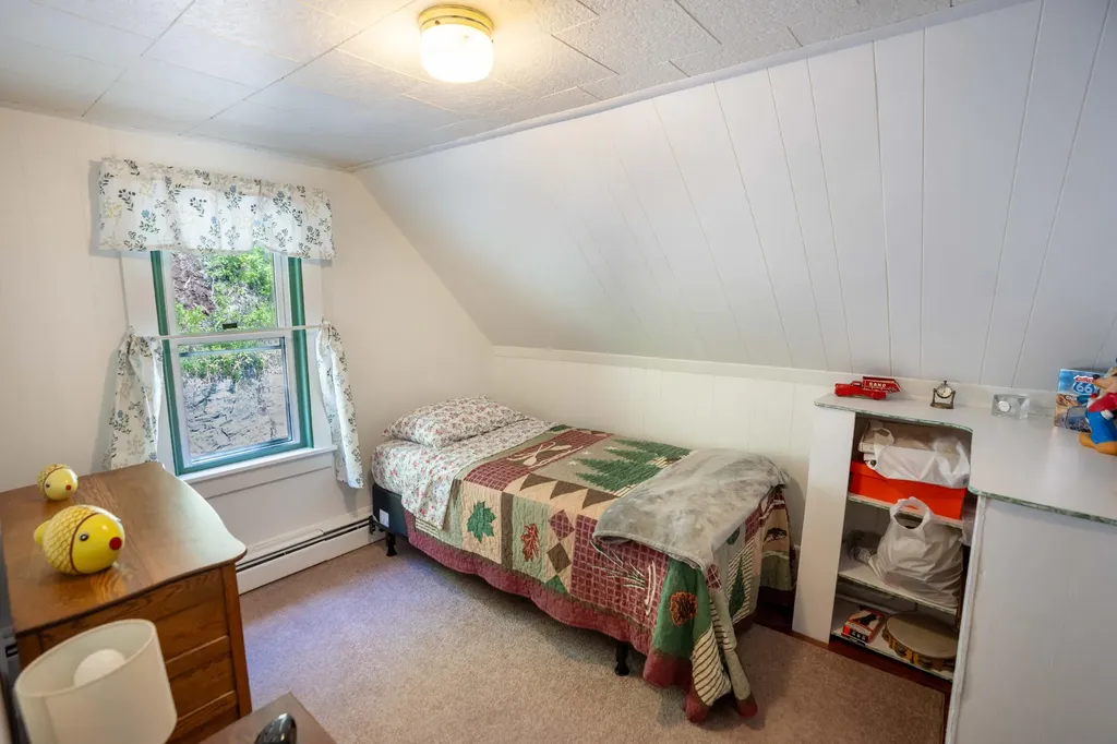 19 Sullivan Street Eastport ME 04631