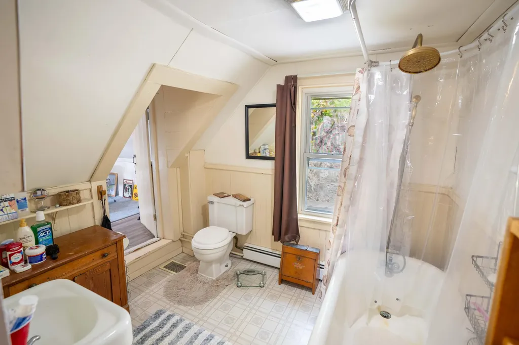 19 Sullivan Street Eastport ME 04631